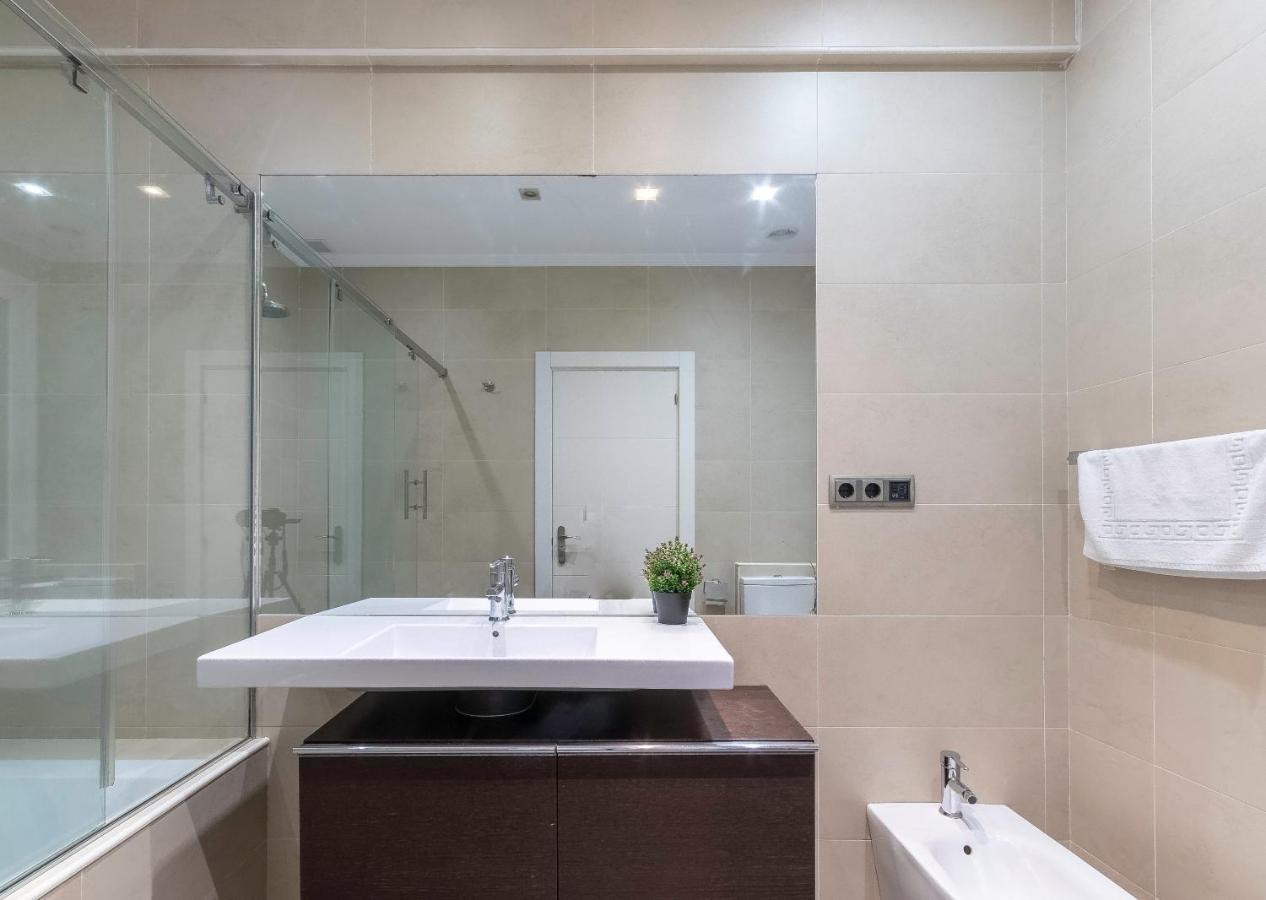 Espacioso Y Acogedor Junto Centro Azkuna Bilbao Ngoại thất bức ảnh